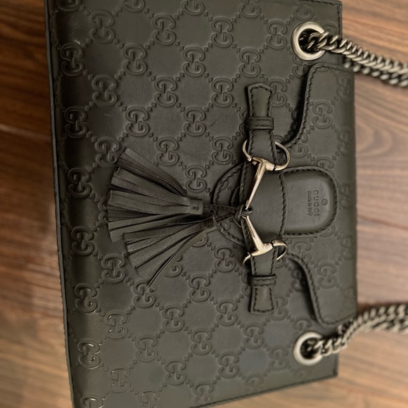 Gucci bag, barely used, in great condition. - Picture 2 of 6